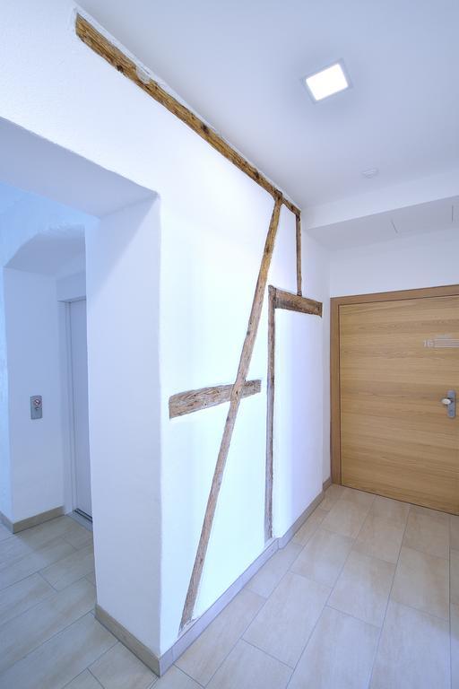 Appartement-Hotel Gh Zum Goldenen Schiff Enns Exterior foto