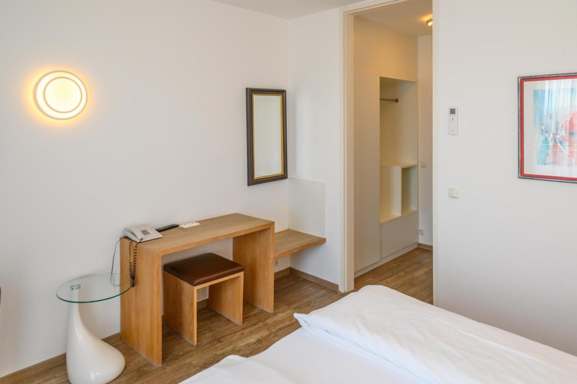 Appartement-Hotel Gh Zum Goldenen Schiff Enns Exterior foto