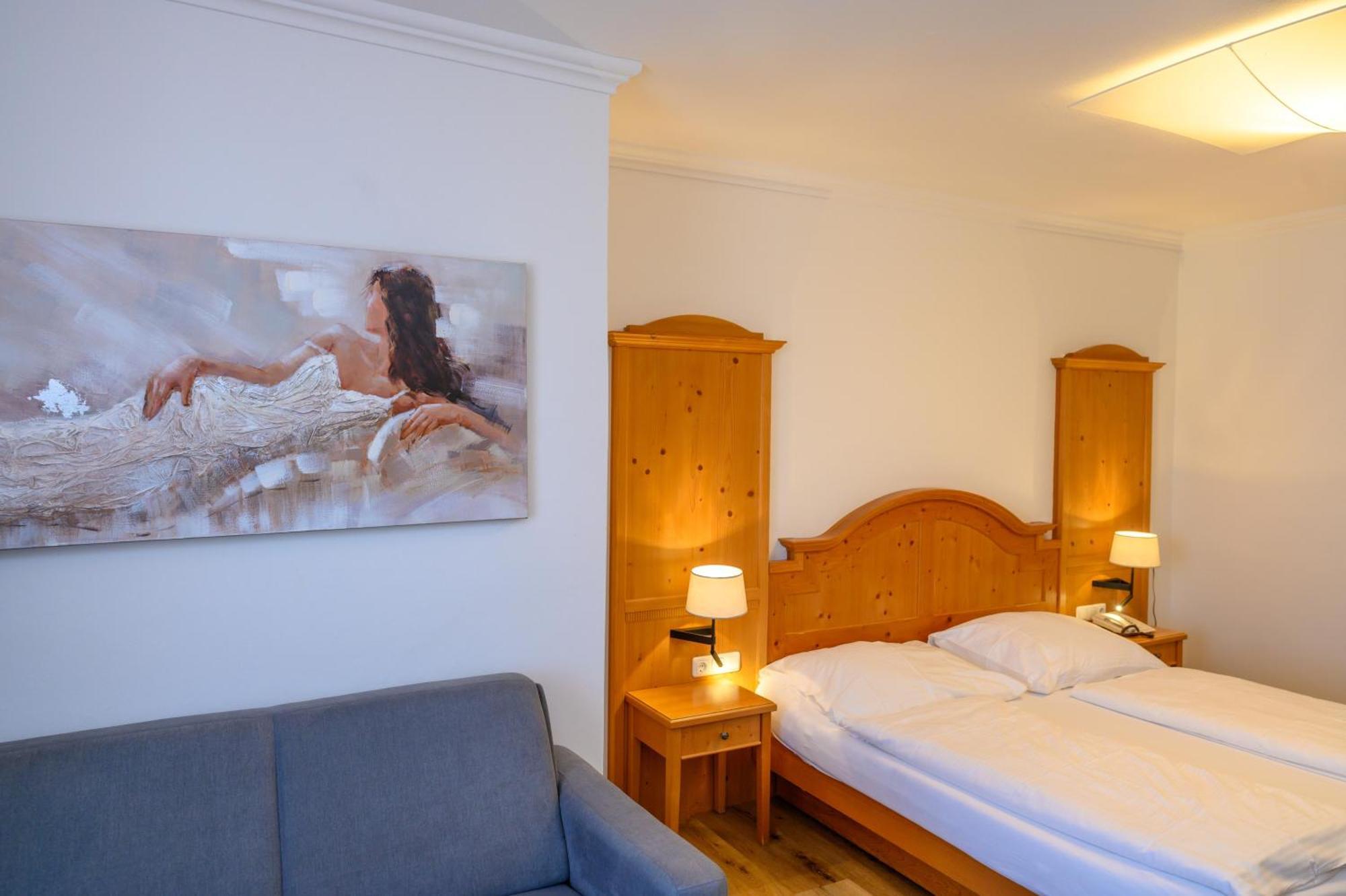 Appartement-Hotel Gh Zum Goldenen Schiff Enns Exterior foto