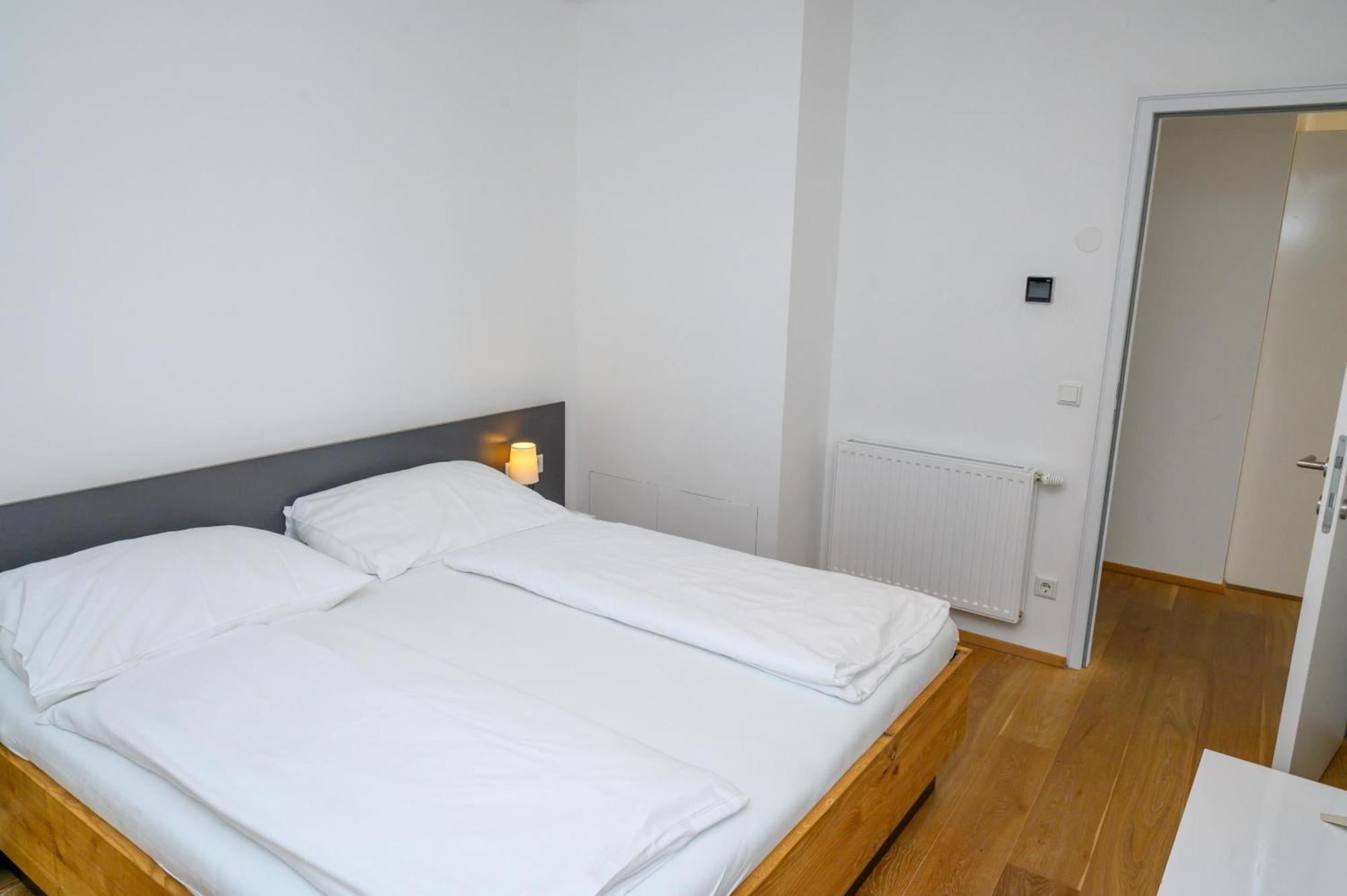 Appartement-Hotel Gh Zum Goldenen Schiff Enns Exterior foto