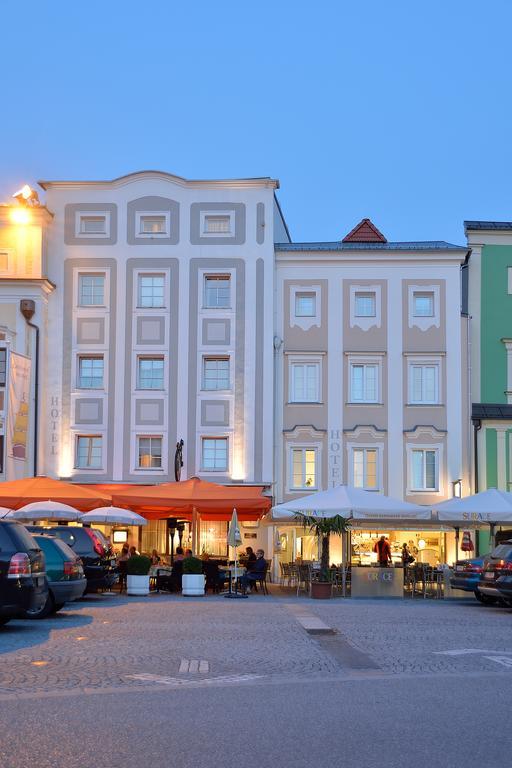 Appartement-Hotel Gh Zum Goldenen Schiff Enns Exterior foto